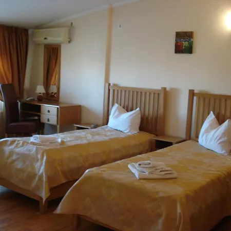 Edel Casa de hóspedes 3*